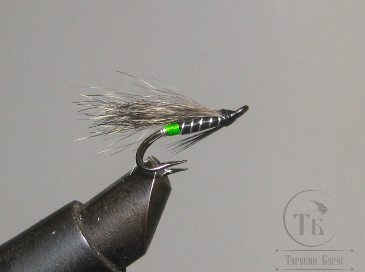 Муха лососевая на двойнике Grizzly Monkey ( 4 ) Green Butt GRM DL71 № 8