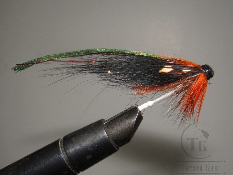 Муха лососёвая скандинавское крыло ( 41 ) Black Orange ( пластик 1,0 дюйм )