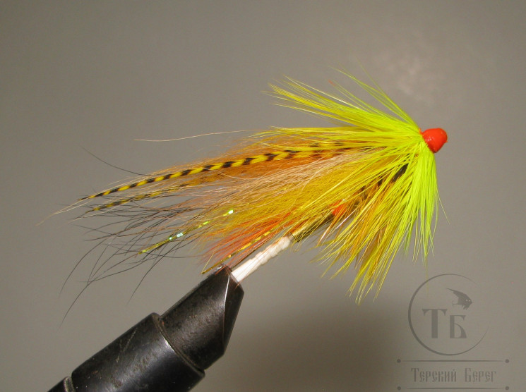 Муха лососёвая скандинавское крыло Robin Hood ( 53 ) Bright Banana ( медь трубка 1,5 дюйма)