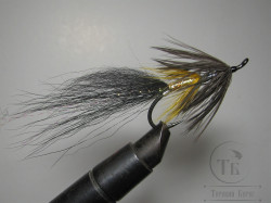 Муха лососевая на одинарном крючке ( 6 ) "Ness Black Shrimp"  Kumho Salmon Black № 4