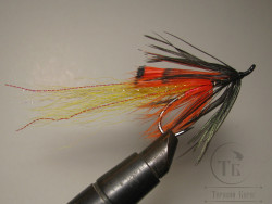 Муха лососевая на одинарном крючке ( 7 ) "SP Comalli Flamettrower"  Kumho Salmon Black № 1/0