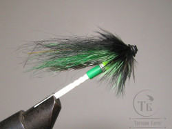 Муха лососёвая Turbo July 3/4 inch ( 8 ) Black Green Cola пластик 3/4 