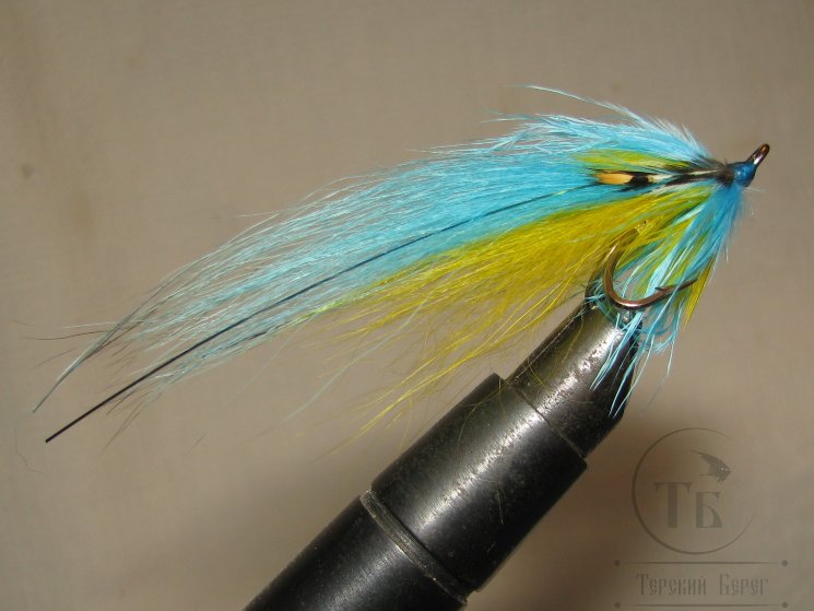 Муха лососёвая на двойнике Herring ( 3 ) Fl. Blue Yellow Partridge Patriot Silver №8