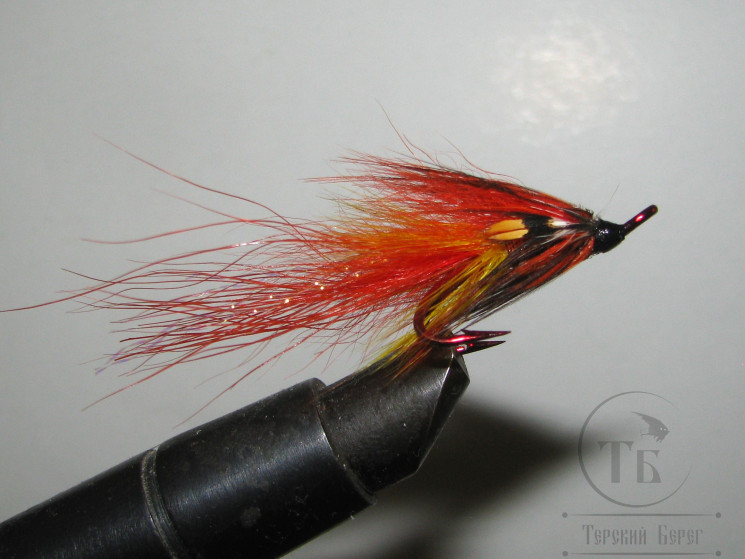 Муха лососёвая на двойнике ( 2 ) Cascade Fire Orange Varzuga Partridge Patriot Red №8