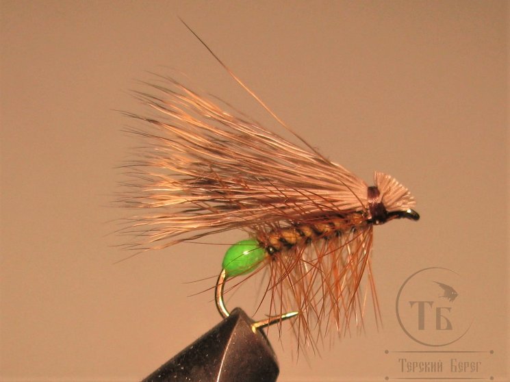 Mуха Caddis ( 9 ) Sedgehog Natur. Fl Green Tag кр. № 12