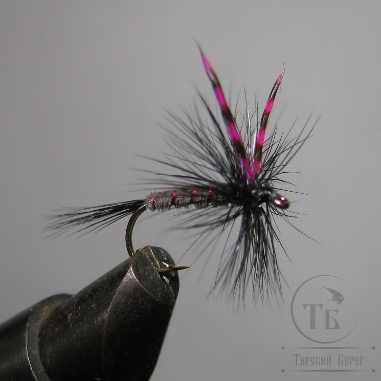 Муха сухая Dry fly Adams 17 " Adams Black Hot Pink "крючок № 10 ( Kumho )