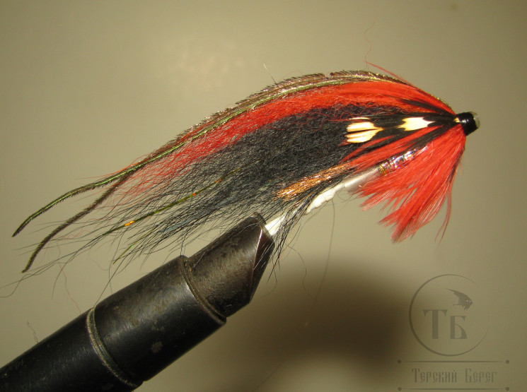 Муха лососёвая скандинавское крыло ( 53 ) Black Red TD ( пластик 1,0 дюйм )