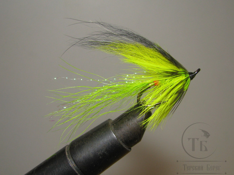Муха лососёвая на двойнике ( 20 ) Cascade Kola Fl. Chartreuse Ahrex Bl. St. №6