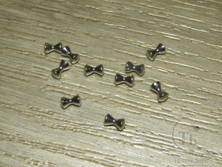 Глазки гантельки латунные Silver 2,4 mm 3/32 (уп 10 шт)