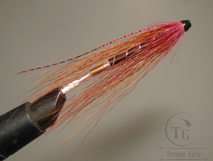 Муха лососёвая с "английским крылом" WG tube Mt. ( 10 C ) медь 1.5 дюйма Fiery Brown Phatakorva Black Var.