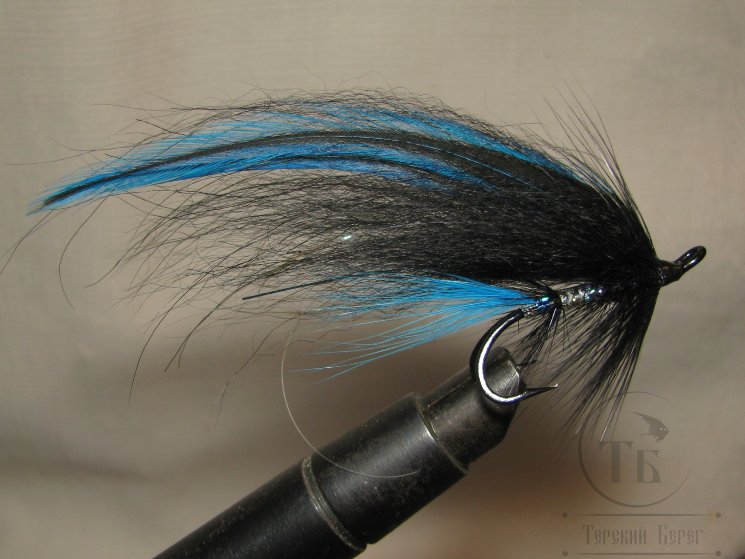 Муха лососёвая на двойнике Herring ( 8 ) Black Kamasan Black  №4