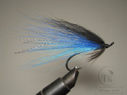 Муха лососевая на одинарном крючке ( 20 ) "Dk. Hering" Kumho Salmon Black № 1/0