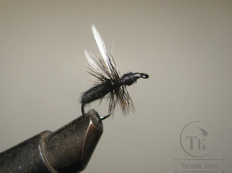 Муха муравей Ant Dif. ( 8 ) Dubb. Black Wing Kumho Dry № 12