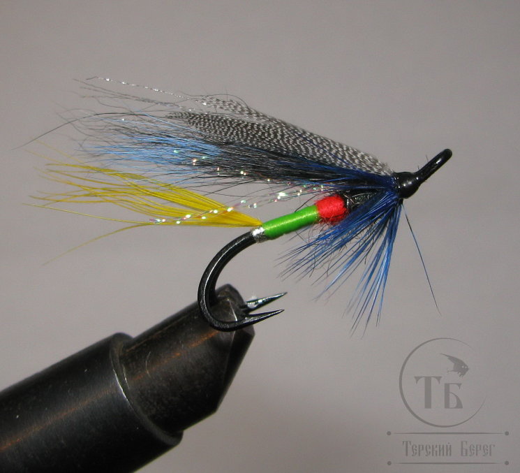 Муха лососевая на двойнике ( 11 ) "Teal Green Butt" Blue Var. Kamasan Black № 6