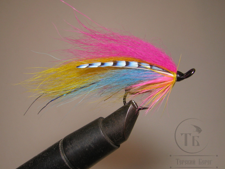 Муха лососёвая на двойнике ( 100 ) Blue Jay Pink Canary Mustad DL 71 BL Double № 4
