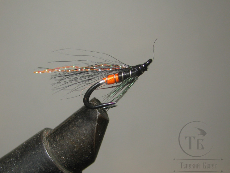 Mуха лососевая на двойнике SM ( 3 ) Fl. Orange Butt крючок Partridge P Heavy Double Black № 10