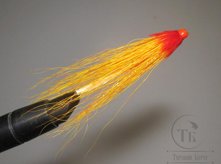 Муха лососёвая английское крыло WG Tube ( 55 Fl ) Plastic 1 1/2 дюйма Fl Orange Varzyga ( флюр оранжево красная )