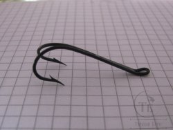 Mustad 3582C двойник вязальный черный (ухо вверх) № 2