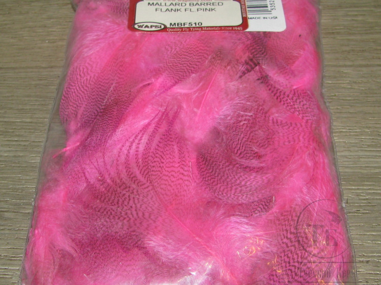 Перья селезня кряквы рябые Mallard Barred Flank Fl. Pink Wapsi