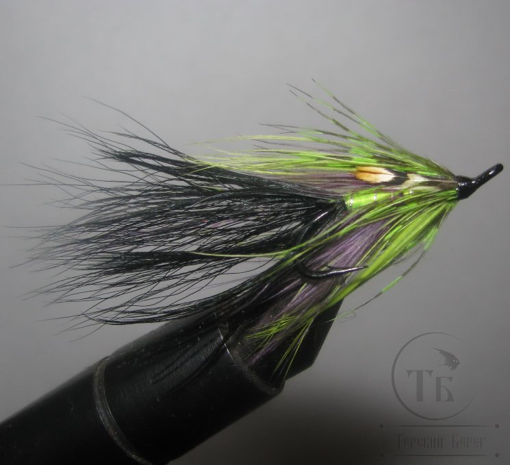Муха лососёвая на двойнике Spey ( 18 ) Black Chart. Kamasan №8 B280 black