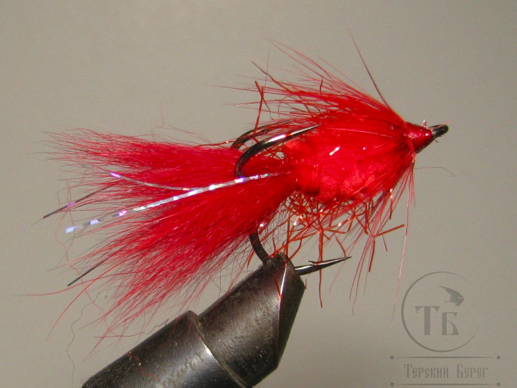 Муха горбушевая ( 37 ) Polar Red AF тройной крючок № 4