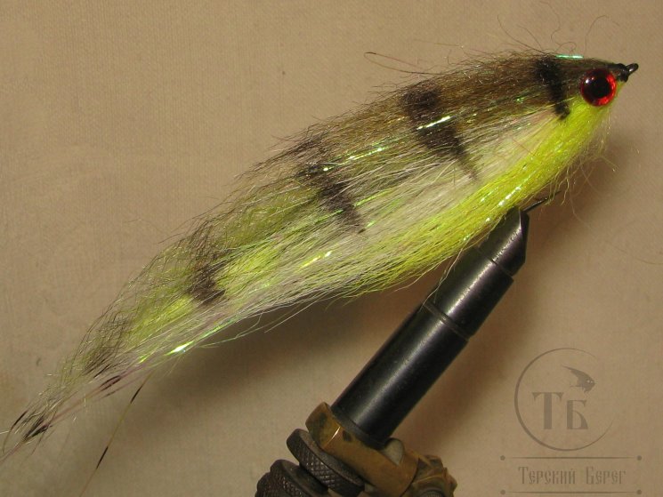 Муха щучья (47) Olive Yellow 18 cm Крючок №3/0 