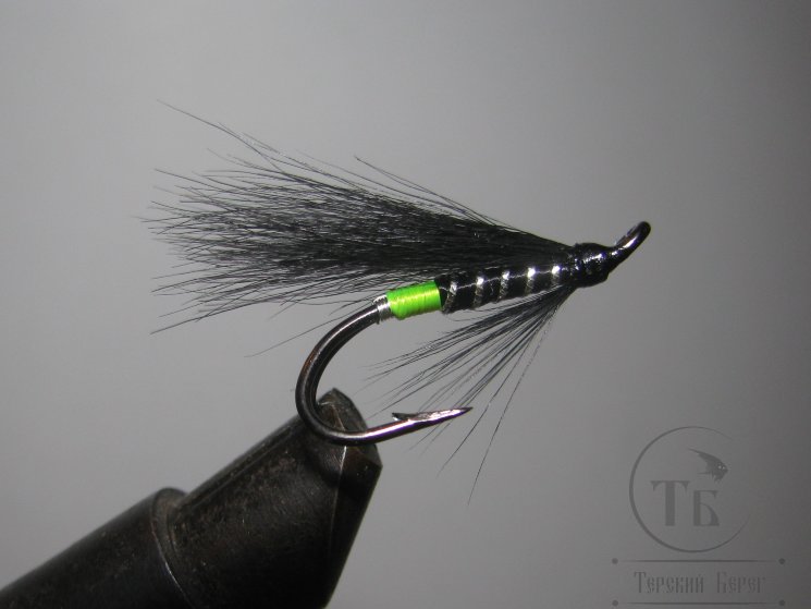 Муха лососевая на двойнике Monkey "Летняя" ( 5 ) Chartreuse Butt Monkey Wing DL71 № 6