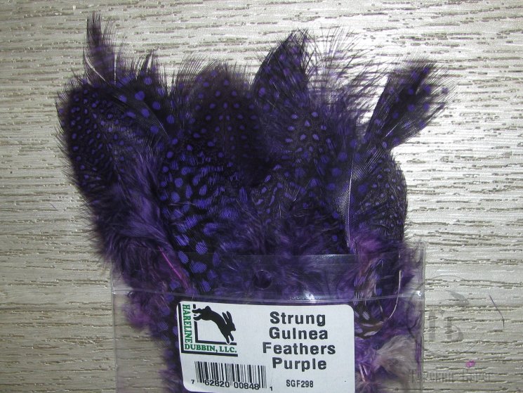 Перья цесарки Strong Guinea Feathers Purple Hareline