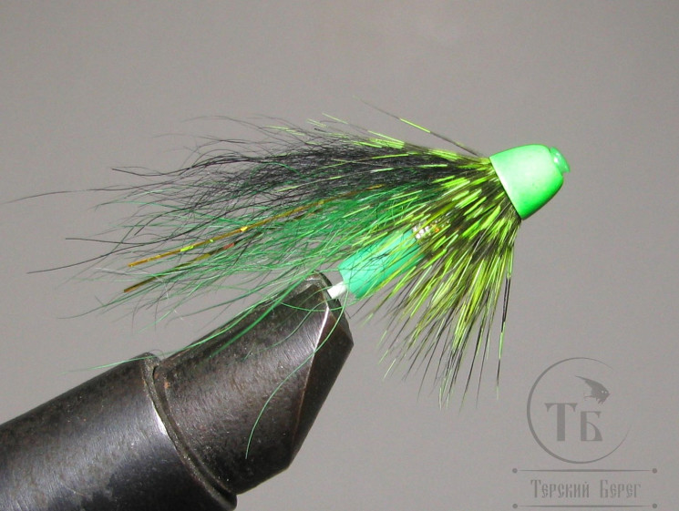 Муха лососёвая TP Cone Fly ( 15 ) Fl. Green Guinea ( пластик 3/4 дюйма )