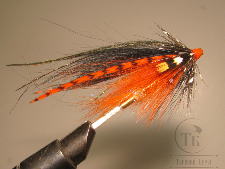Муха лососёвая скандинавское крыло Robin Hood ( 42 ) RH Fl. Orange Varzuga Guinea ( медь трубка 1,5 дюйма)