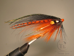 Муха лососёвая скандинавское крыло Robin Hood ( 44 ) RH Fl. Orange Varzuga Guinea ( медь трубка 1,75 дюйма)